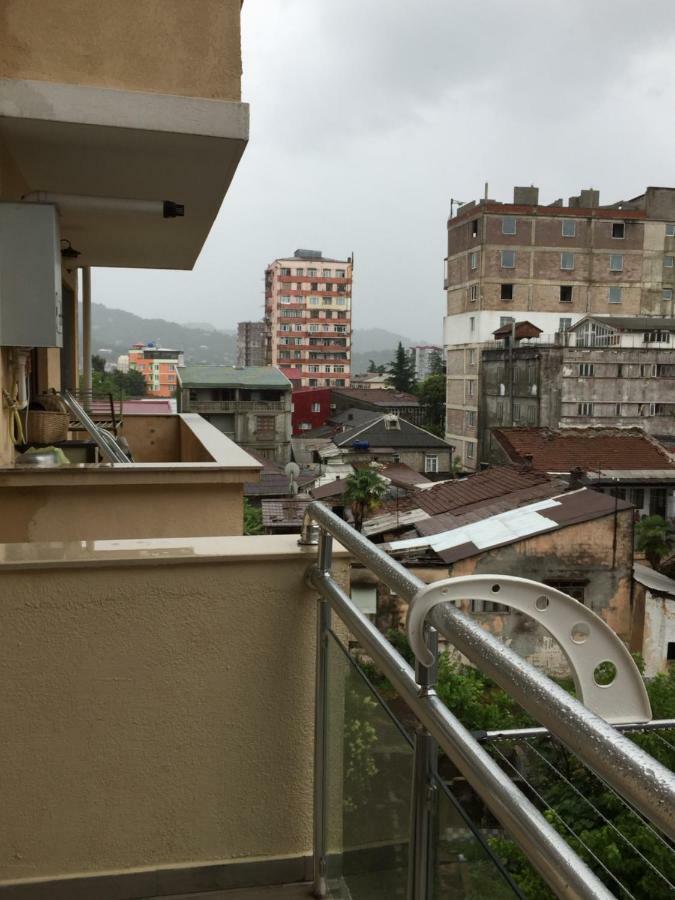 Appartment Giorgi Batumi Ngoại thất bức ảnh